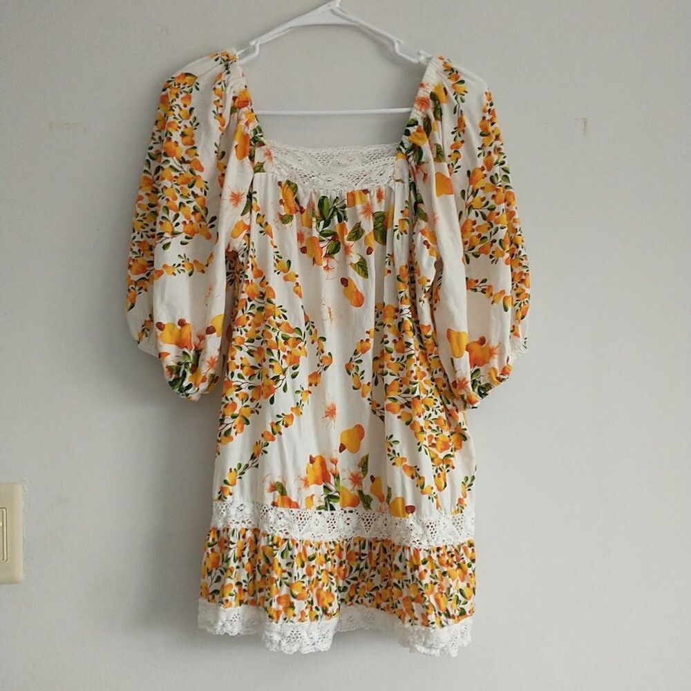 Nicole Miller Artelier Top Tunic M Yellow Floral Crochet Tiered Linen Puff Sleev